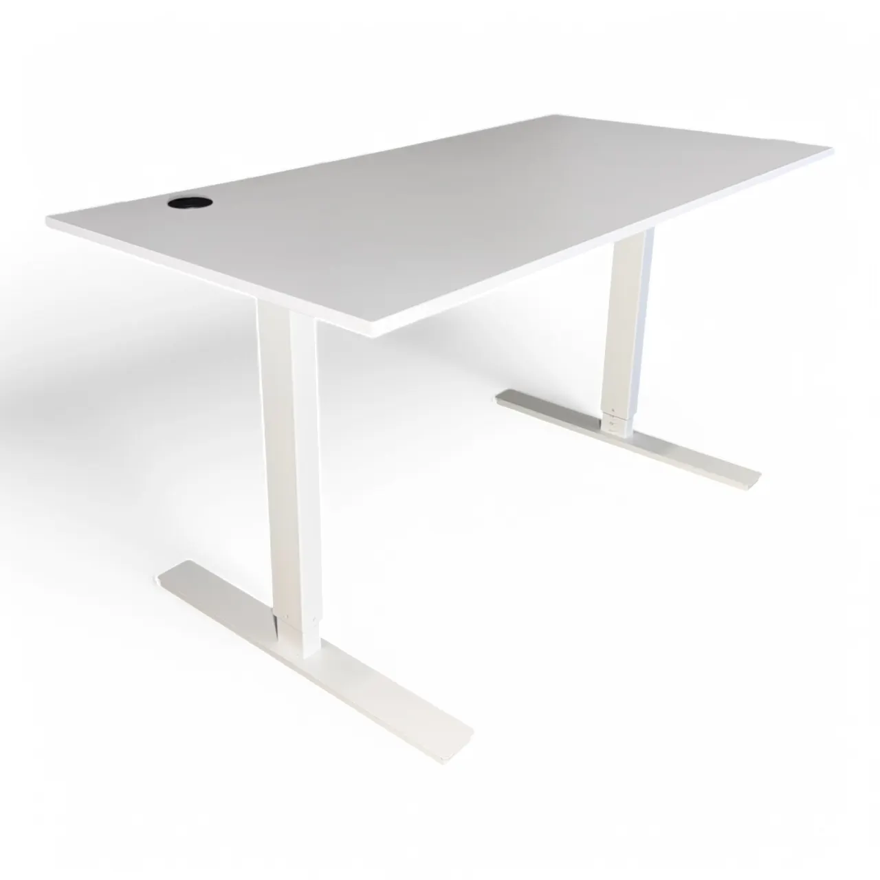 Hvitt_skrivebord_sidebilde