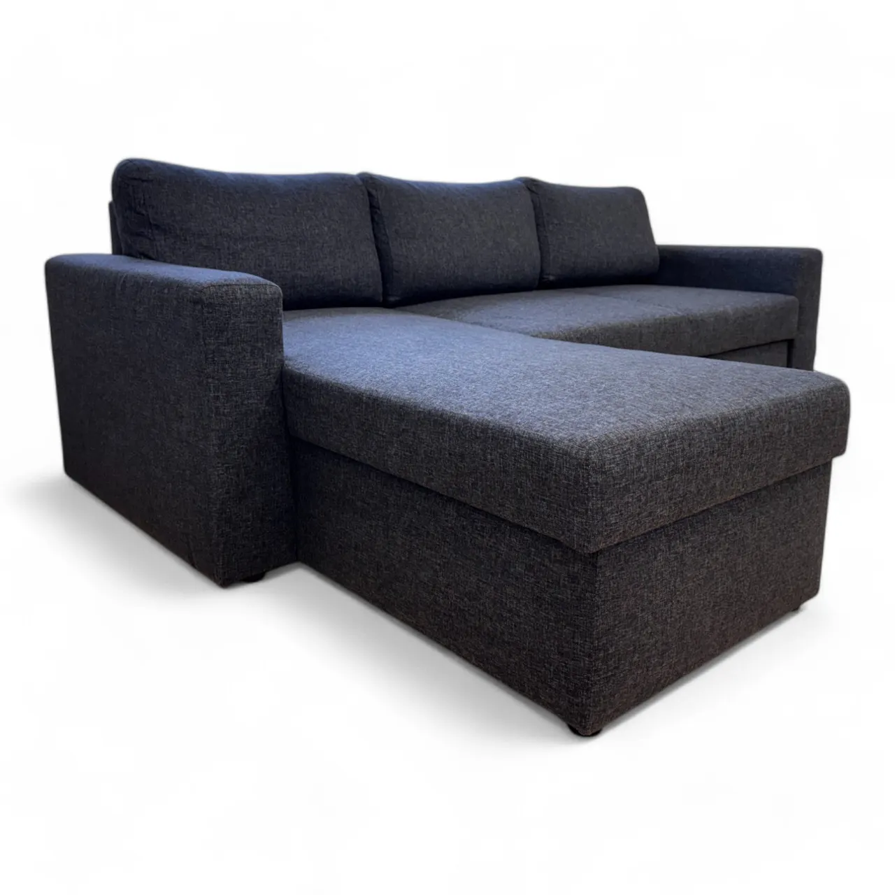 Nyrenset sovesofa med sjeselong fra Gjenbruksgiganten