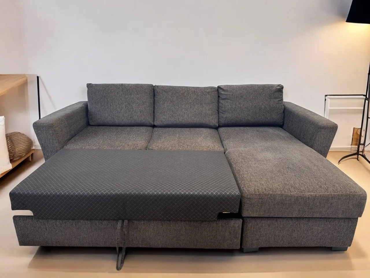 Nyrenset | Sovesofa med Sjeselong | Farge Brun fra Gjenbruksgiganten