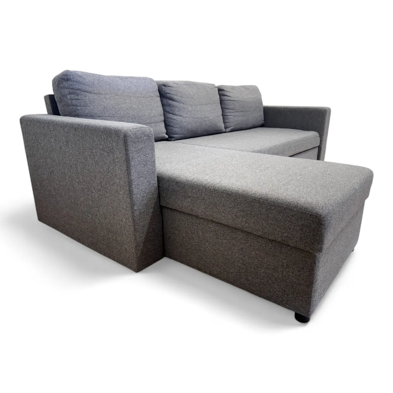 Nyrenset sovesofa med flyttbar sjeselong fra Gjenbruksgiganten