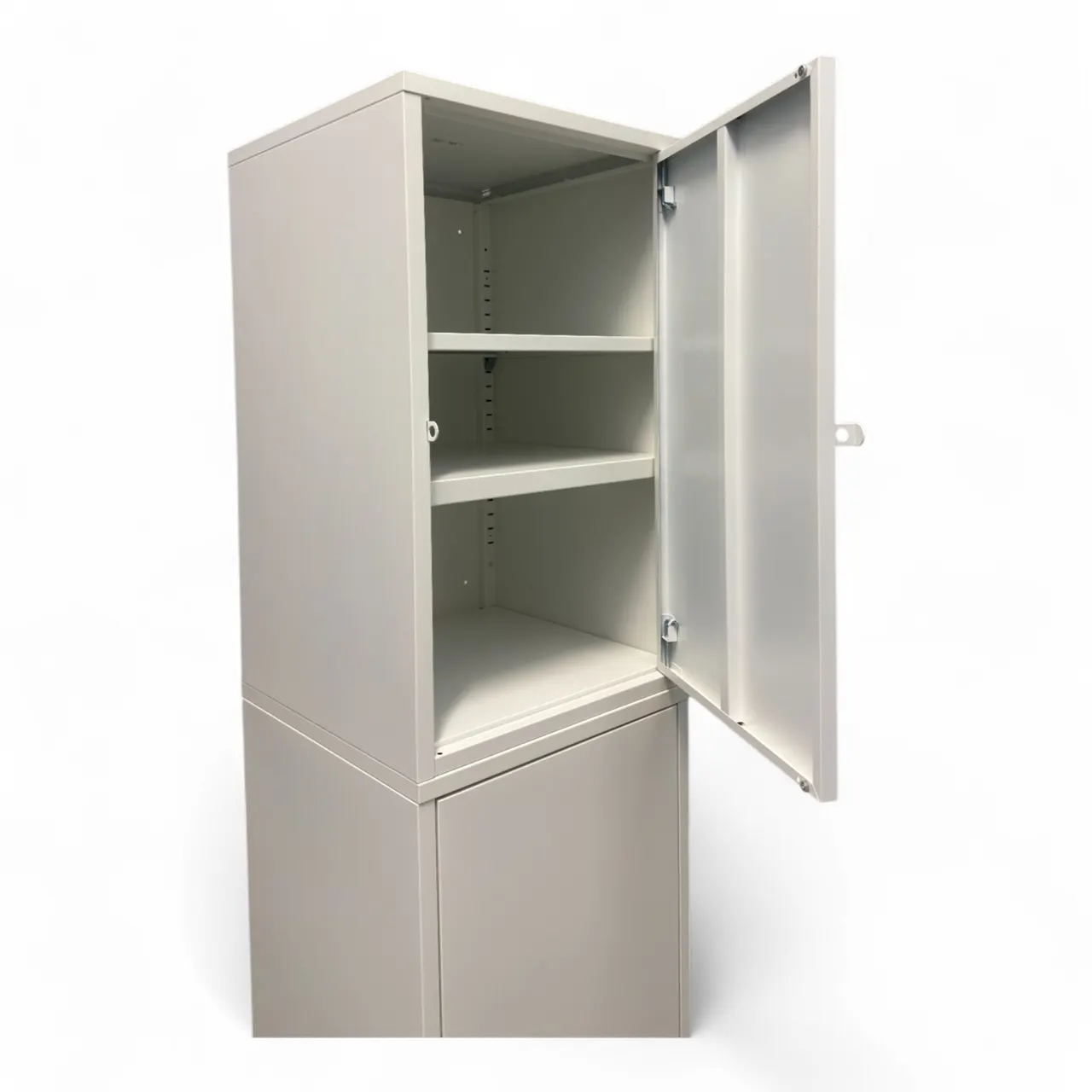 Nyrenset Hvit Skap Ikea Hällan