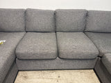 Nyrenset A-møbler Oslo Stoff U-Sofa i Grå Farge