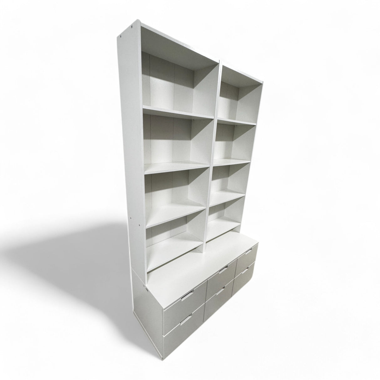 Bokhyller med Softclose Skuffer fra IKEA