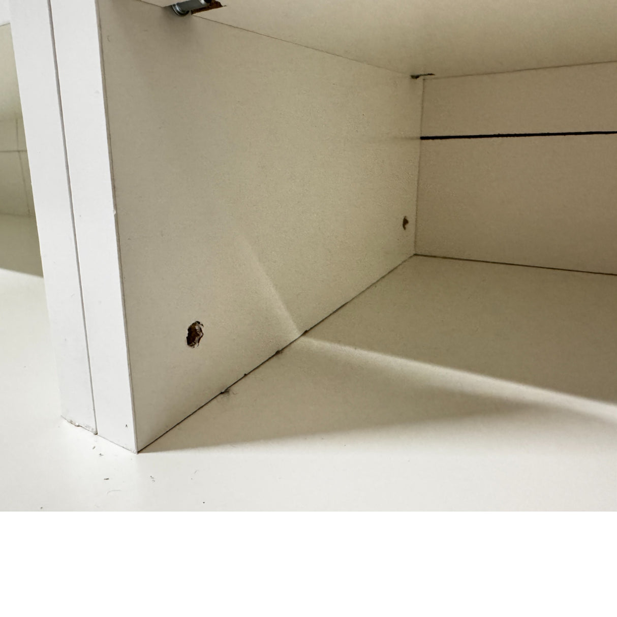 Bokhyller med Softclose Skuffer fra IKEA